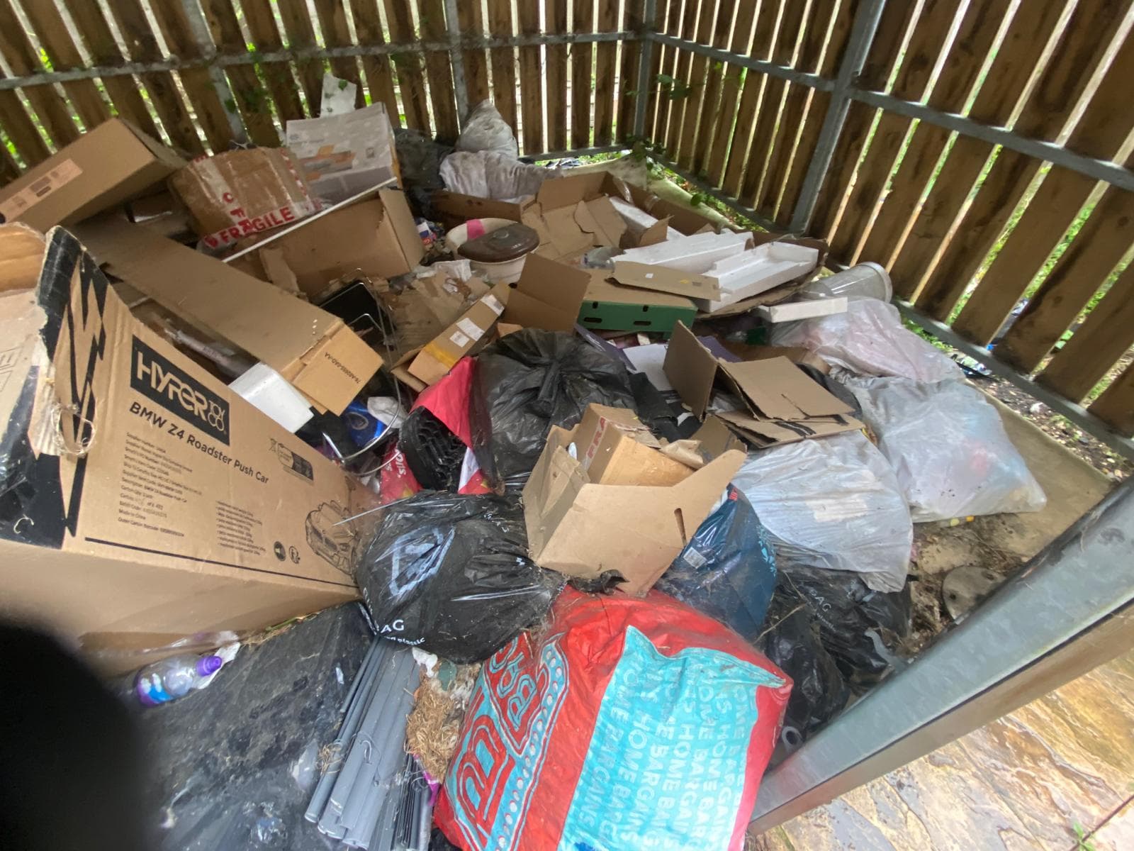 SK Waste Services team clearing a property in Bedfordshire